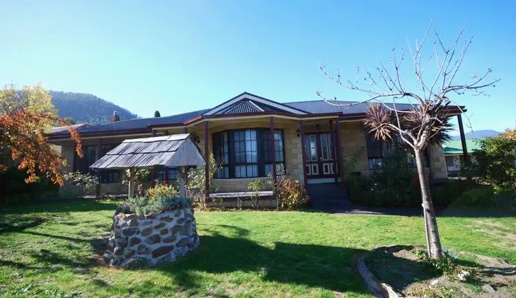 1 Seventh Avenue, New Norfolk TAS 7140