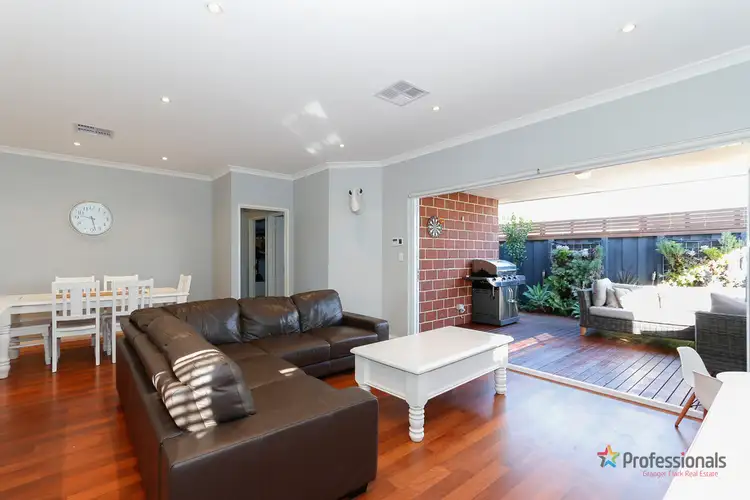 6 Maffina Parade, Ellenbrook WA 6069