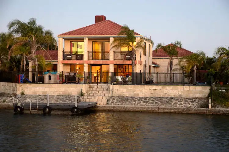 41 Portofino Crescent, Pelican Point WA 6230