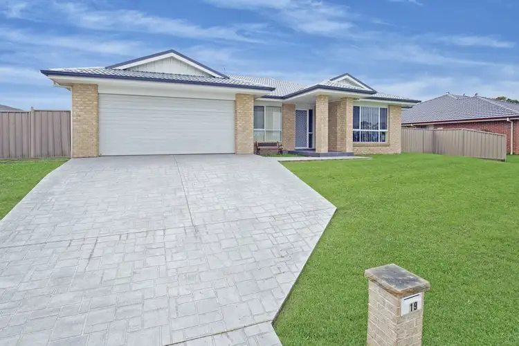 19 Majestic Road, Largs NSW 2320
