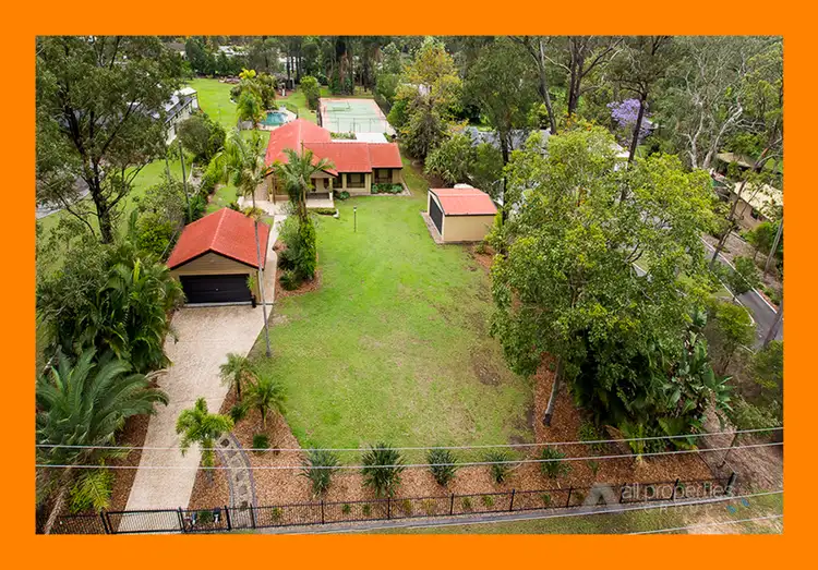8-10 Nottingham Court, Forestdale QLD 4118