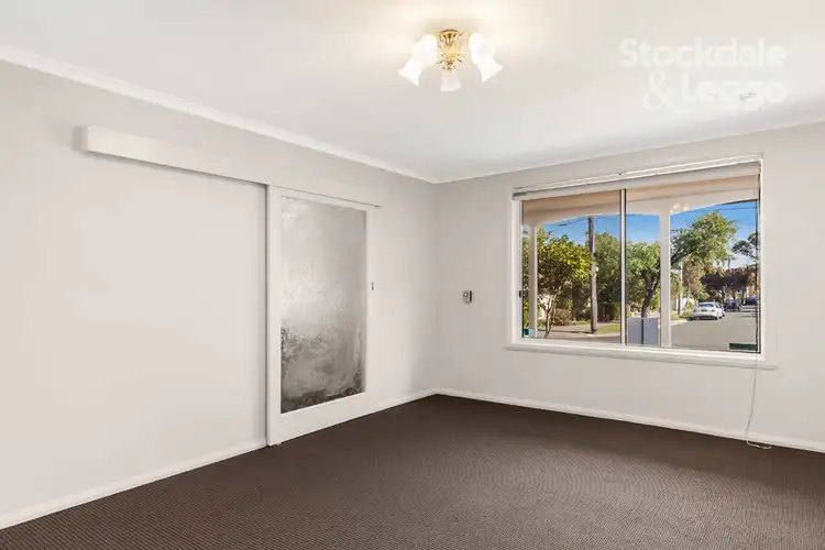 Second view of Homely unit listing, 4/1 Winbourne Road, Mount Waverley VIC 3149