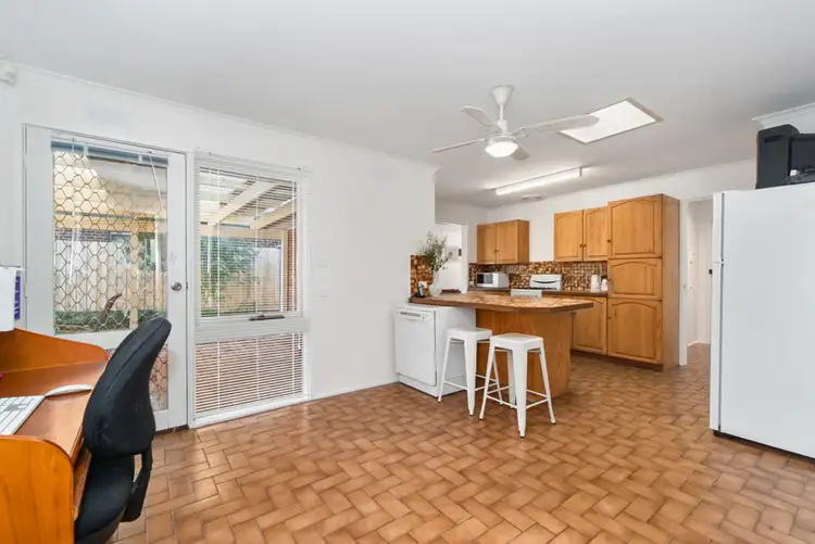 Fourth view of Homely house listing, 2 Medinah Close, Sunbury VIC 3429