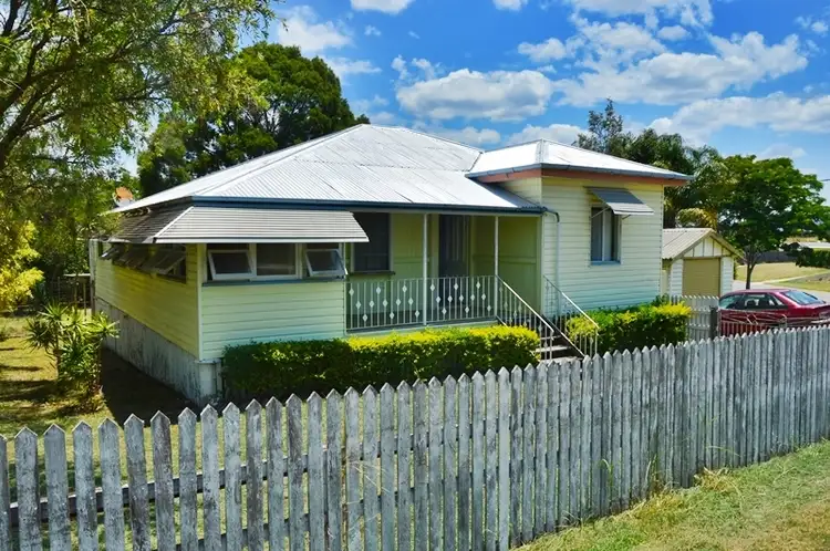 16 Waight St, Rosewood QLD 4340