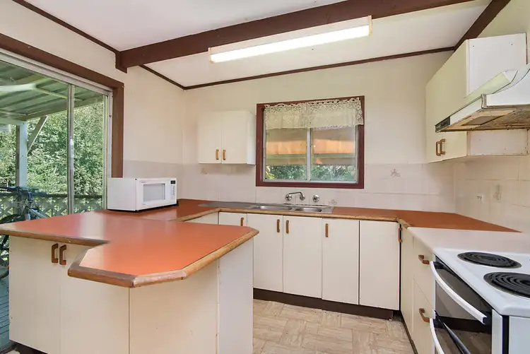 Fourth view of Homely house listing, 8 Bouvardia Street, Niagara Park NSW 2250
