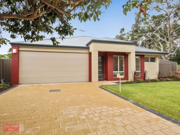15 Russell Road, Greenmount WA 6056