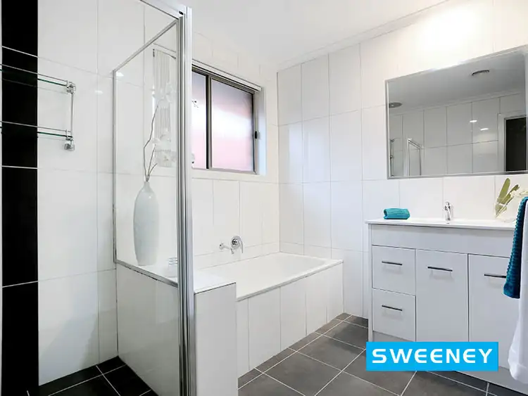 Fifth view of Homely unit listing, 2/10 McAlpine Court, Altona VIC 3018