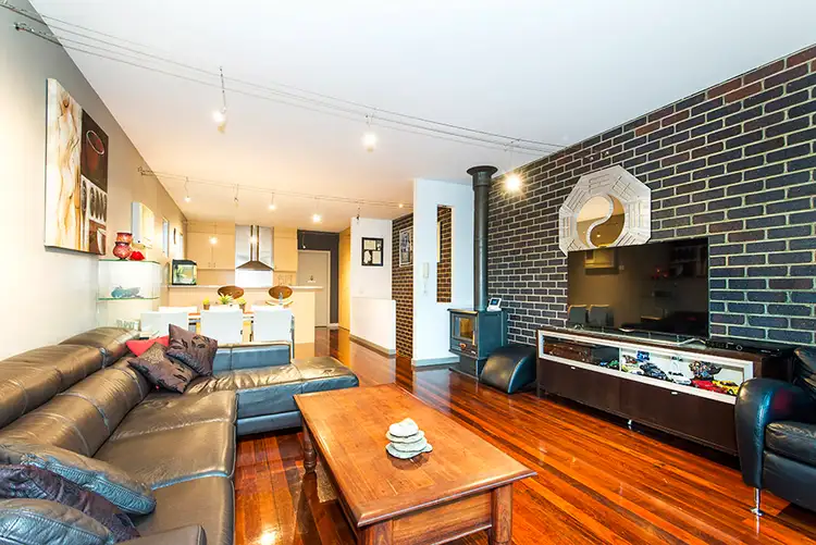 8 BOURKE STREET, Essendon West VIC 3040