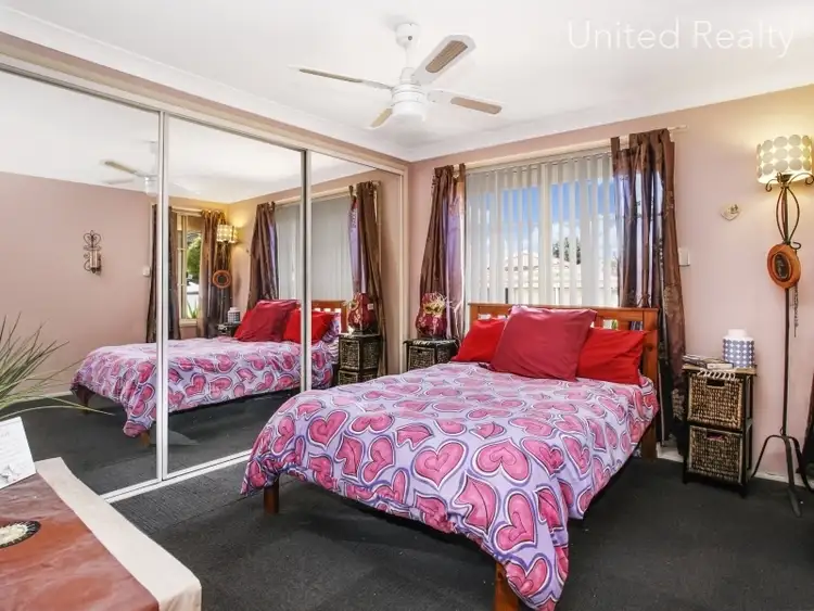 Fourth view of Homely house listing, 5 Gladstone Close, West Hoxton NSW 2171