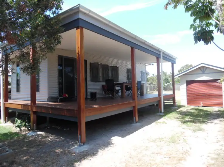 49 King Street, Urangan QLD 4655