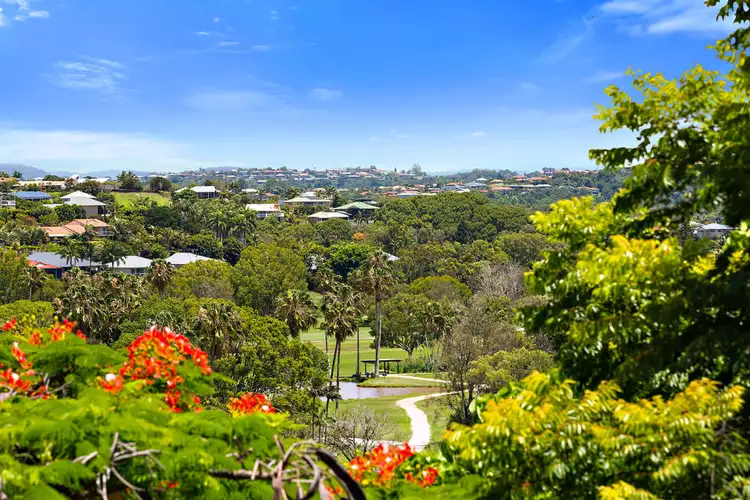 7 Cominan Avenue, Banora Point NSW 2486