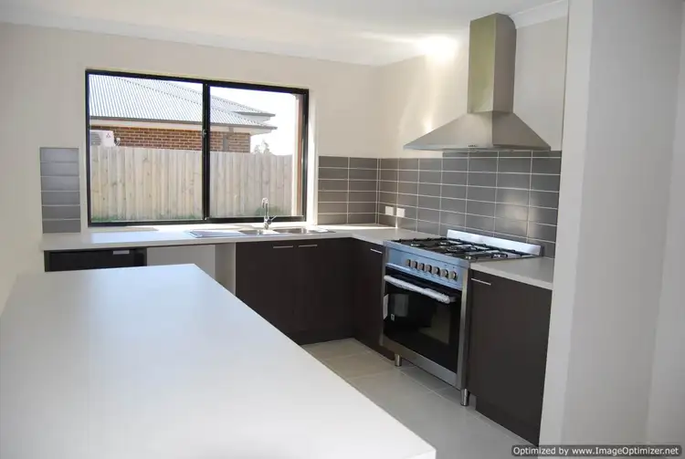 Second view of Homely house listing, 2 Stewart Place, Bairnsdale VIC 3875