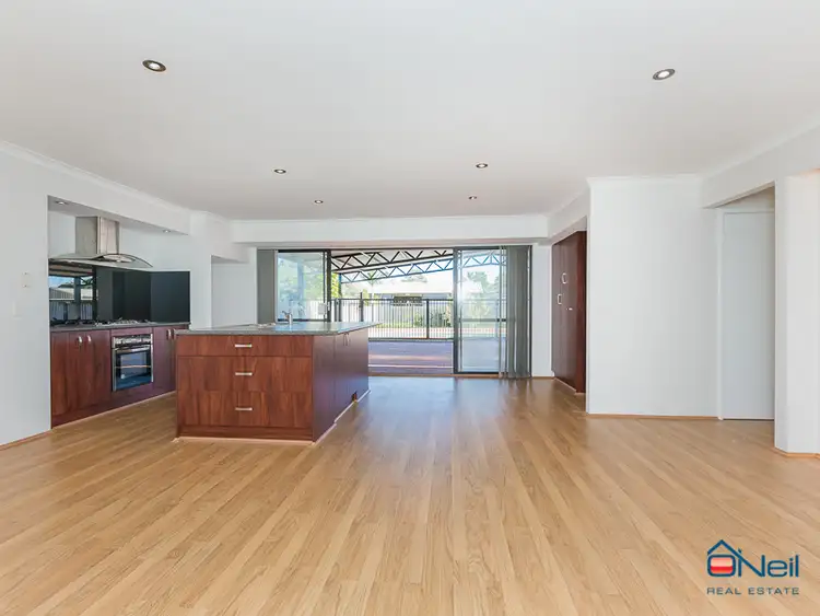 Fifth view of Homely house listing, 4 Cygnet Place, Forrestdale WA 6112