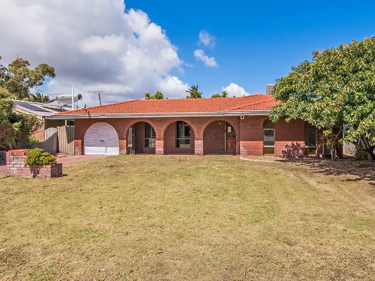 12 Kingsbridge Road, Warnbro WA 6169