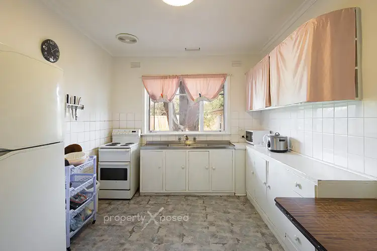 Fourth view of Homely house listing, 2 Oakdale Court, Springvale VIC 3171