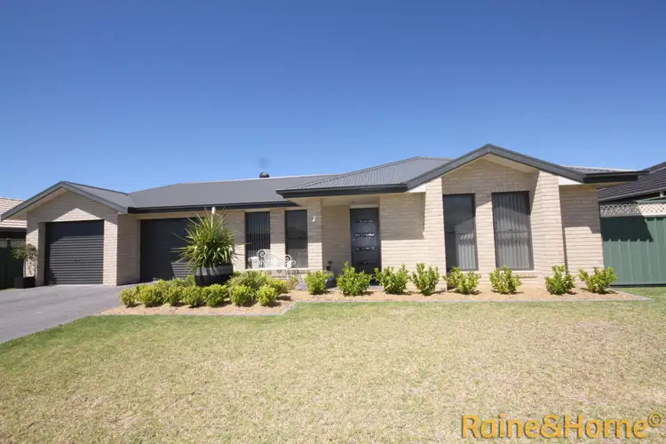 Fifth view of Homely house listing, 7 Shetland Avenue, Dubbo NSW 2830