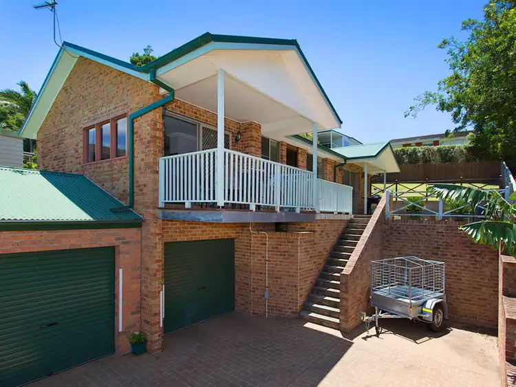 Main view of Homely villa listing, 2/37 Noorinan Street, Kiama NSW 2533