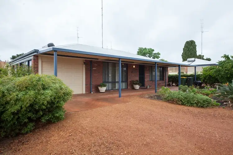 6 /14 Thatcher Street, Waroona WA 6215