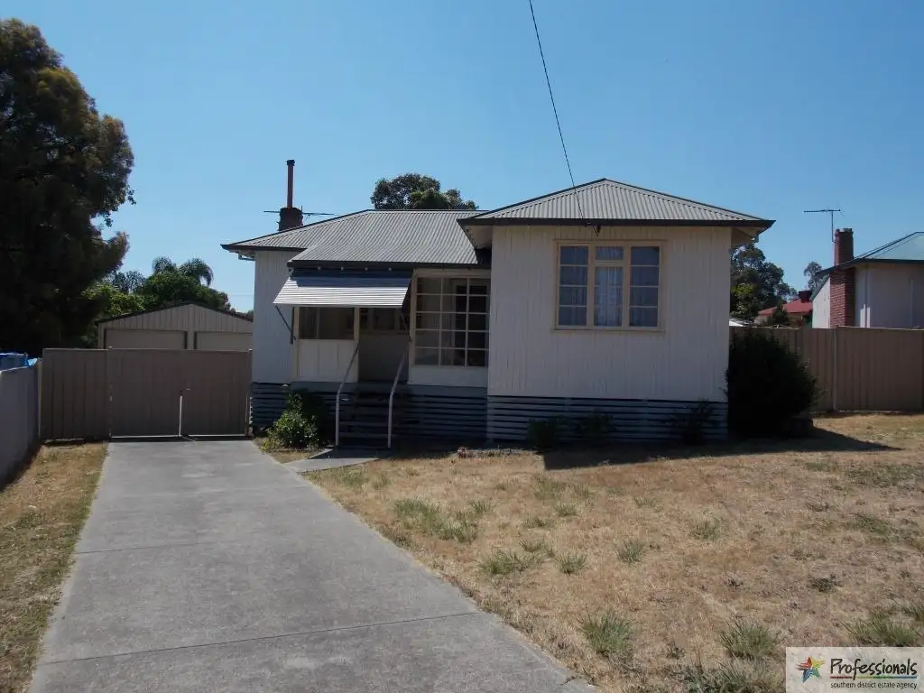 Main view of Homely house listing, 5 Benwell Place, Collie WA 6225