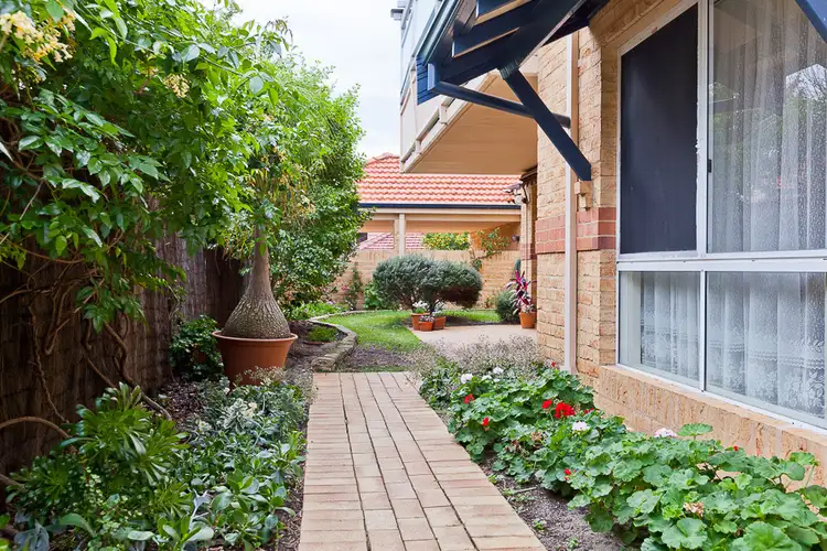 23/18 St Johns Wood Boulevard, Mount Claremont WA 6010