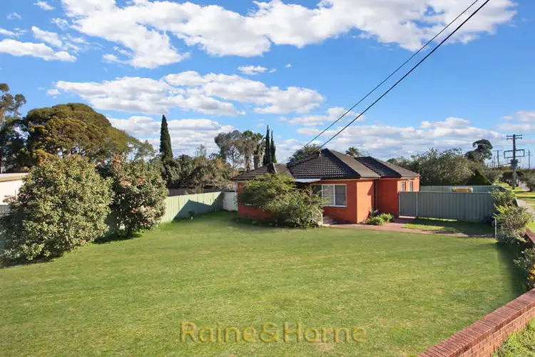 11 Hobart Street, Oxley Park NSW 2760