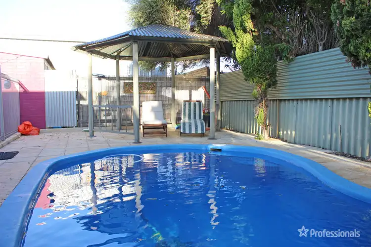 32 Boronia Avenue, Geraldton WA 6530