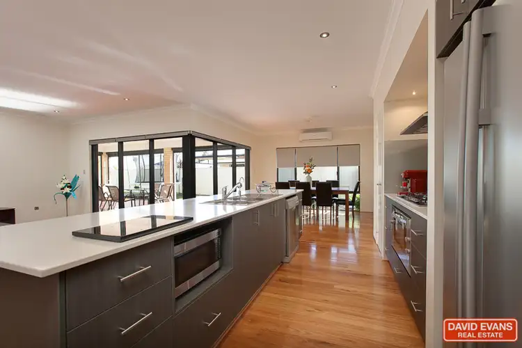 6 Cherokee Gardens, Secret Harbour WA 6173