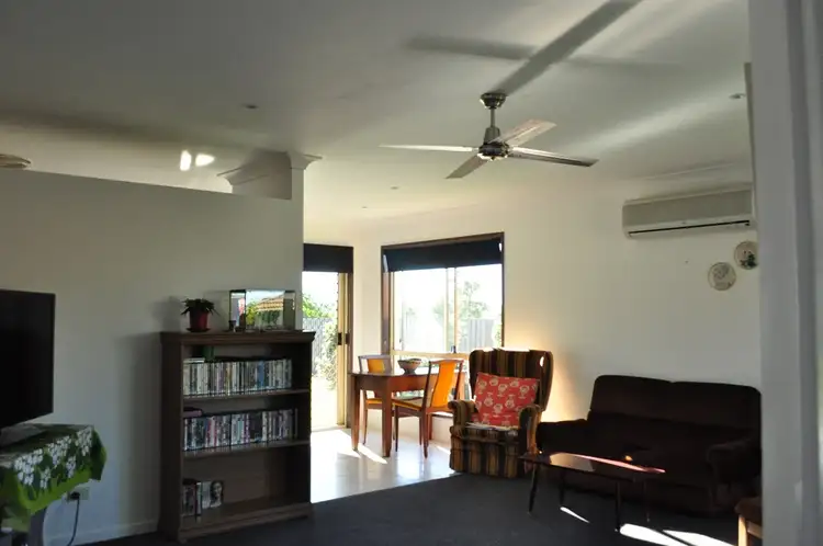 Third view of Homely house listing, 2 Queen Charlotte Crt, Mudgeeraba QLD 4213