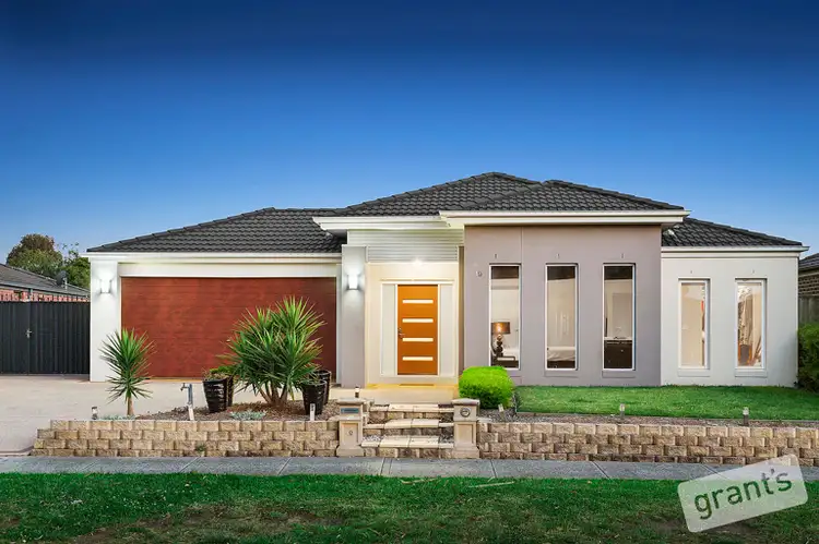 19 Saltbush Avenue, Lyndhurst VIC 3975