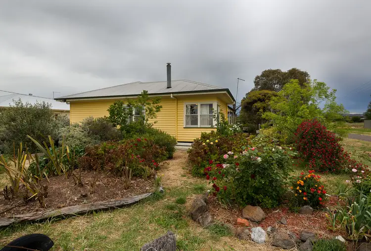 32 Canterbury Street, Clunes VIC 3370