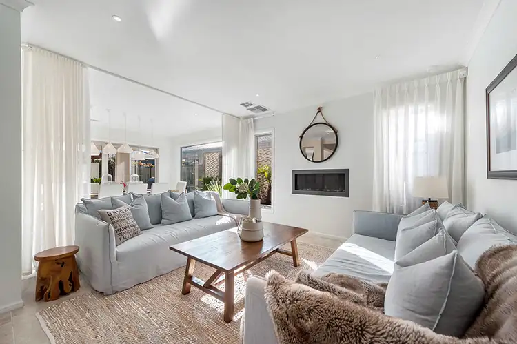 Fifth view of Homely house listing, 15 Asbury Street, Craigieburn VIC 3064