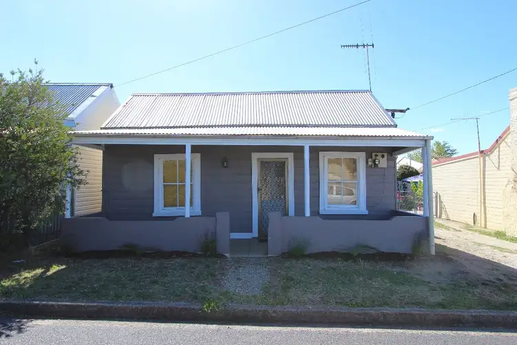 7 Devonshire Lane, Bathurst NSW 2795