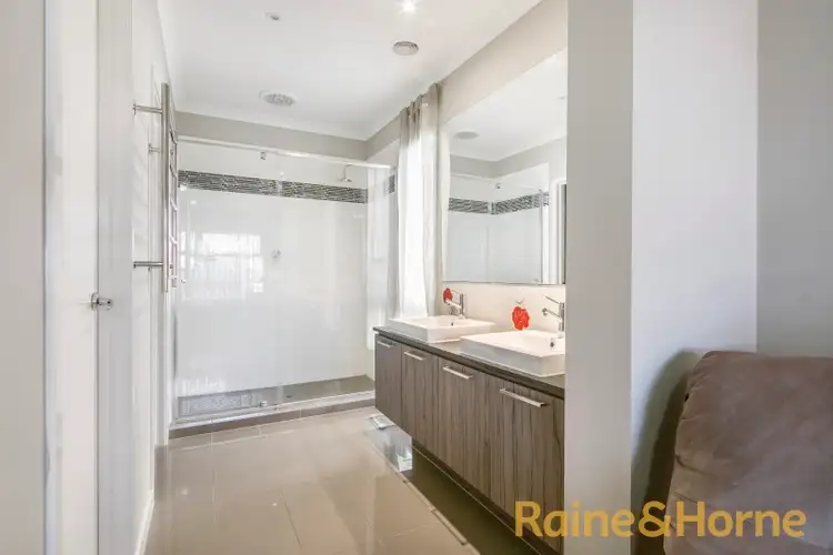 Seventh view of Homely house listing, 8 Nantha Way, Brookfield VIC 3338