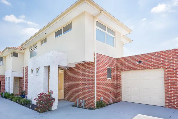 Main view of Homely house listing, 2/5 Hayden Road, Clayton South VIC 3169