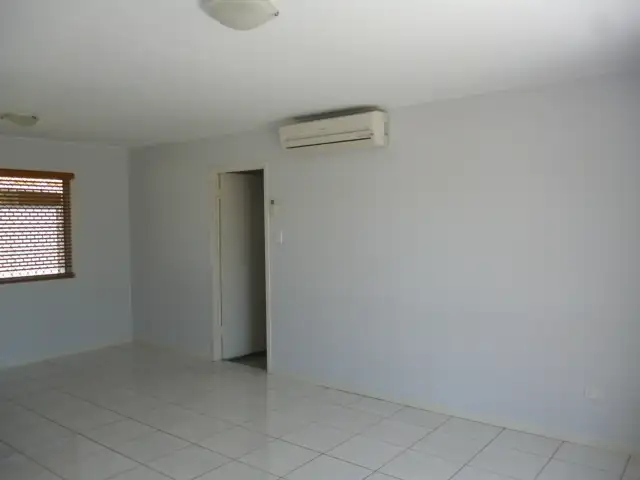 Second view of Homely semi-detached listing, 2/227 Birkdale Road, Birkdale QLD 4159