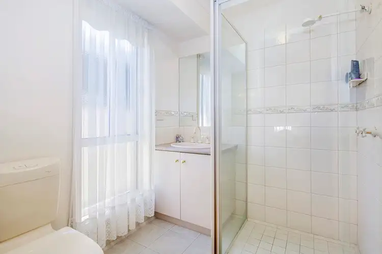 Fifth view of Homely house listing, 2 Edwards Crescent, Wendouree VIC 3355