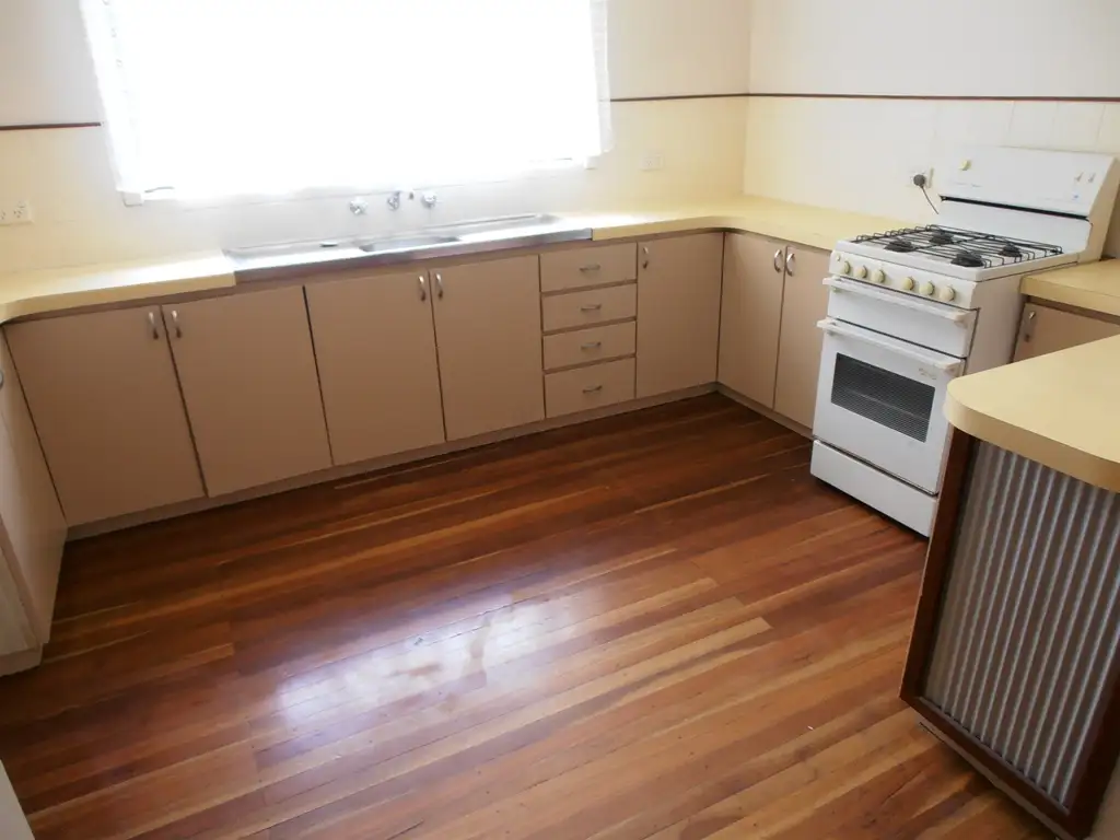 Main view of Homely house listing, 8 STRATTIMORE PLACE, Australind WA 6233