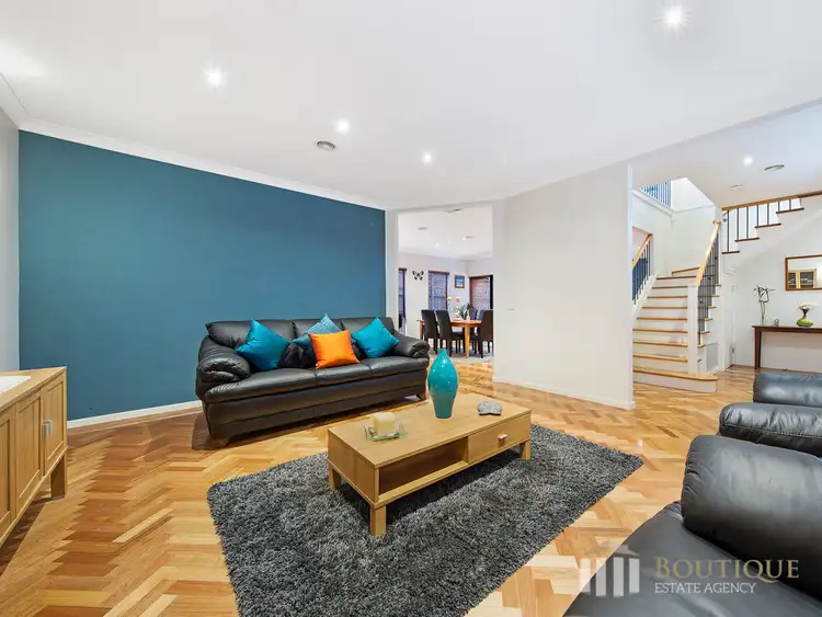 2/94 Bellbrook Drive, Dandenong North VIC 3175