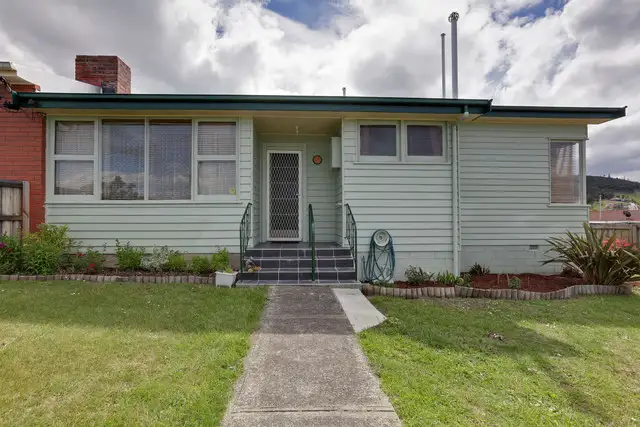 28 Junee Street, Chigwell TAS 7011