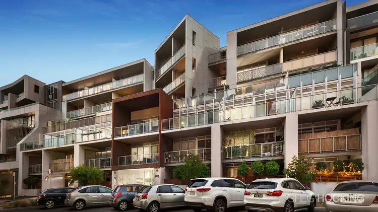 313/99 Nott Street
