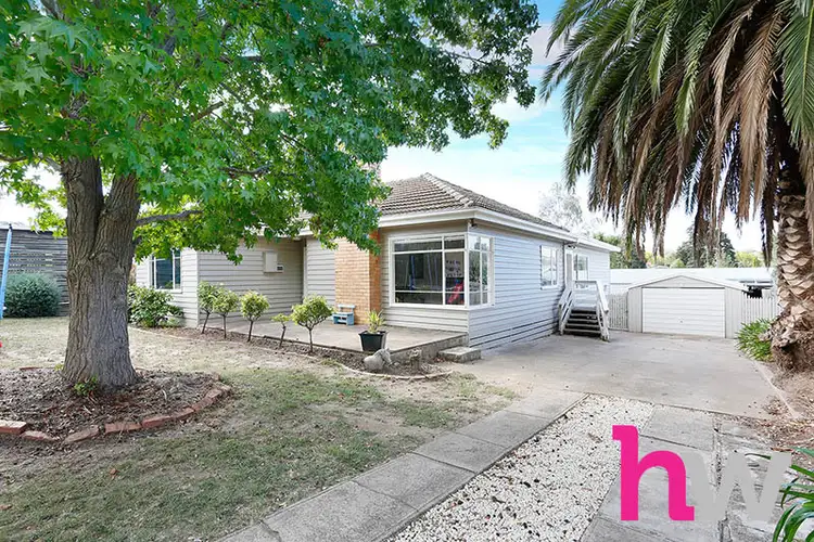 2 Nelson Avenue, Highton VIC 3216