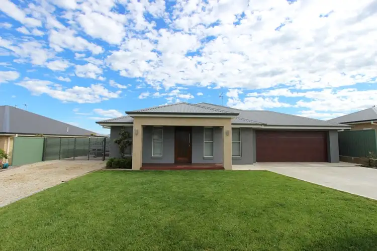 69 Swanbrooke Street, Windradyne NSW 2795