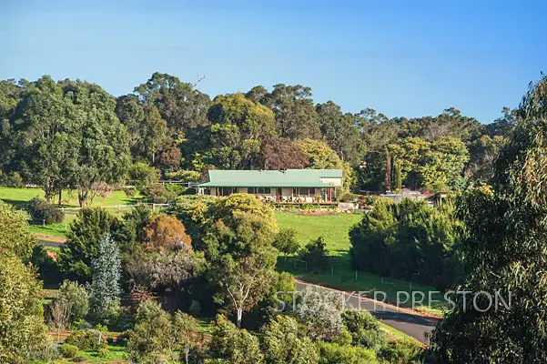 9 Horseford Road, Burnside, Margaret River WA 6285