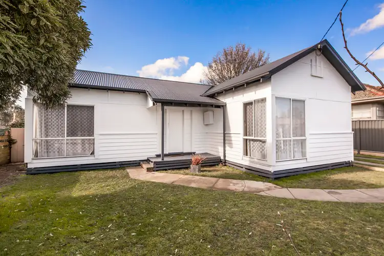 409 Joseph Street, Canadian VIC 3350