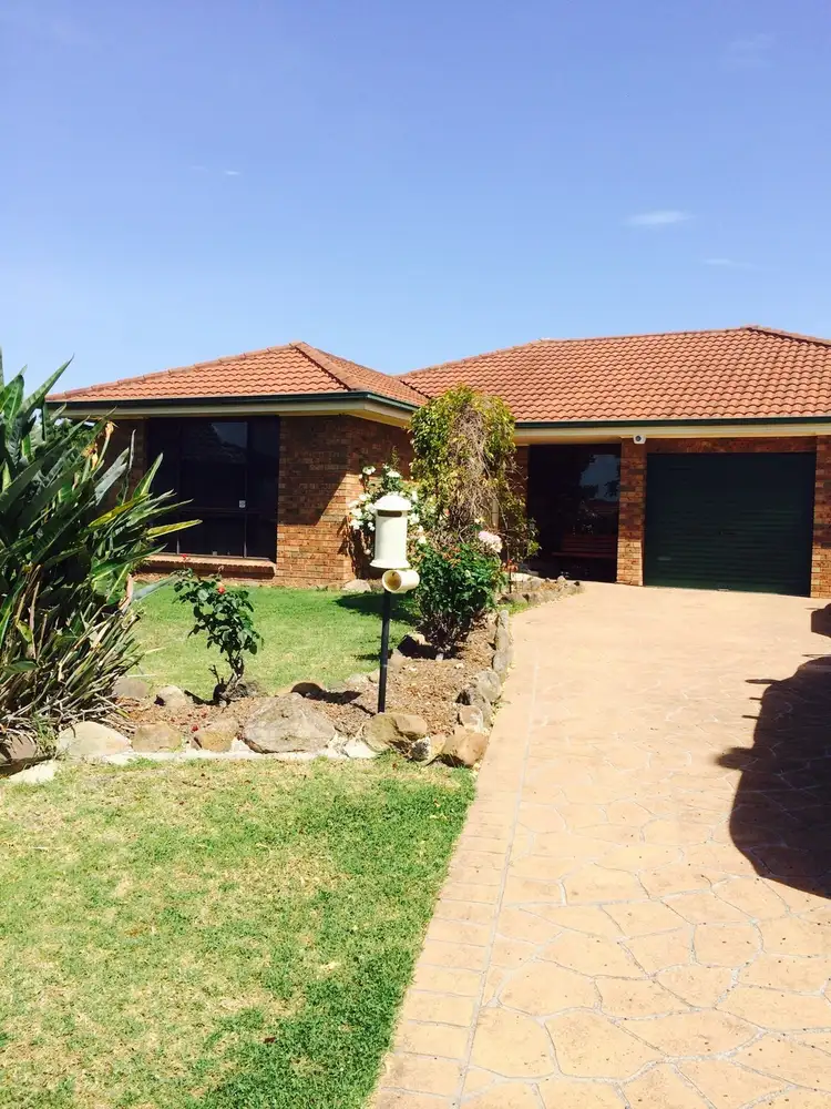 7 Hesperus Close, Nowra NSW 2541