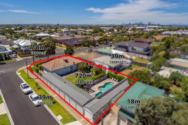 147 Blackshaws Road, Newport VIC 3015