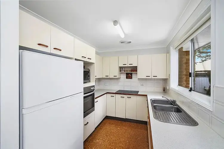 Fourth view of Homely villa listing, 2/2 Plane Street, Blackwall NSW 2256