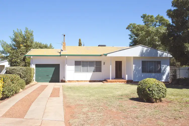 6 Thomson Street, Griffith NSW 2680