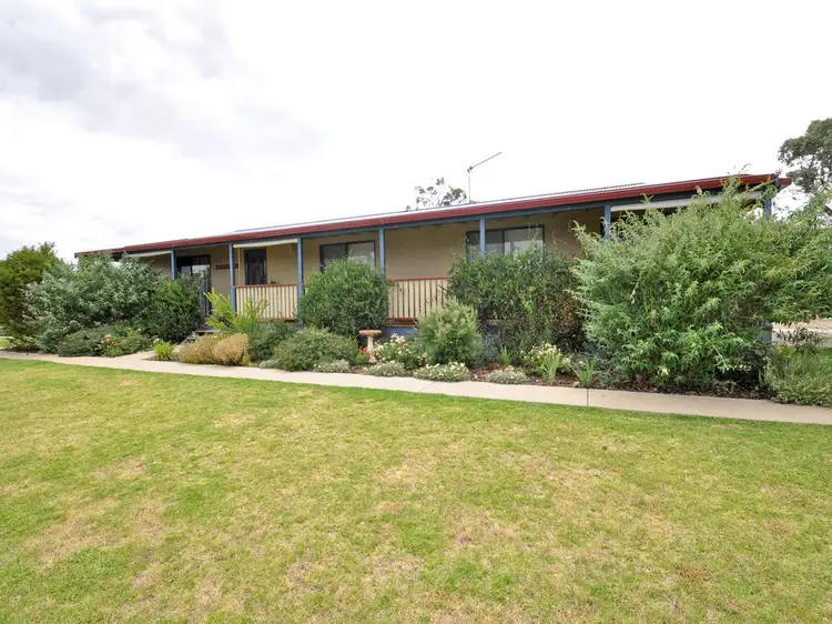 30 Tathra Drive, Junee NSW 2663