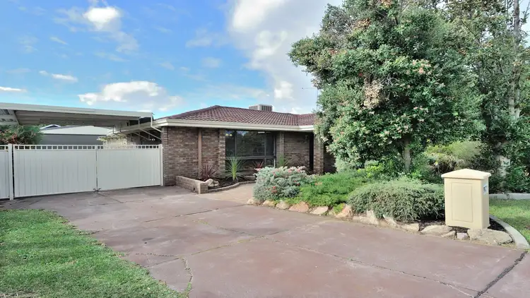 10 Mensa Close, Rockingham WA 6168